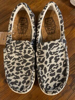 Hey Dude Women's Cheetah Grey Slip-On Shoes Size 5 US 36 EU New with Tag